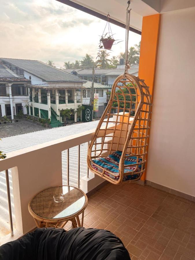 Hummus Hostel Hikkaduwa Exterior foto