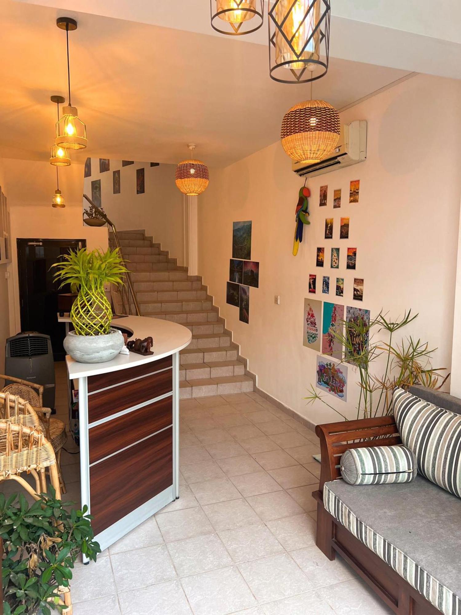 Hummus Hostel Hikkaduwa Exterior foto